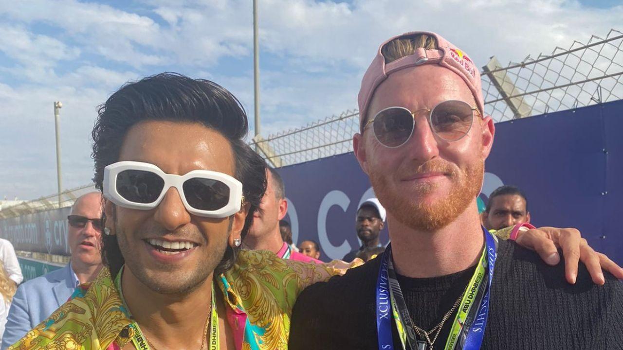 Ranveer was seen chatting with freshly crowned world champions from the English cricket team all-rounder Ben Stokes. 